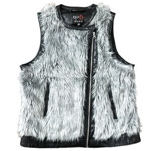 Red Snap Women's Gray Faux Fur Moto Vest